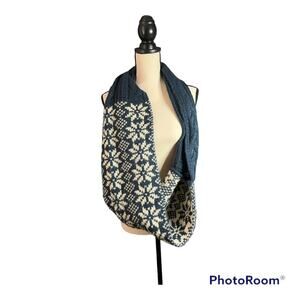 Renee's NYC Accessories Women's Blue Cream Knitted Infinity Scarf Warm Winter